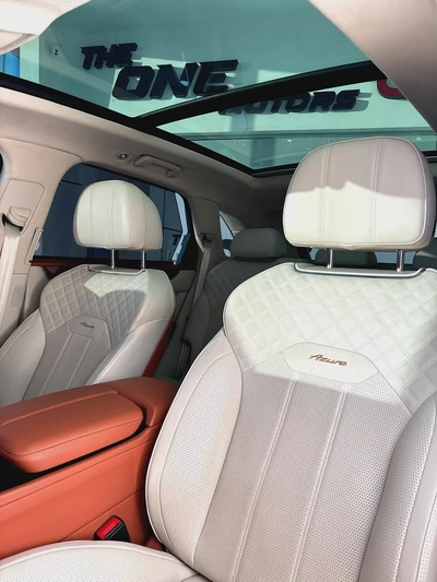 2023 Bentley Bentayga Azure GCC Specs - Pristine Condition-14