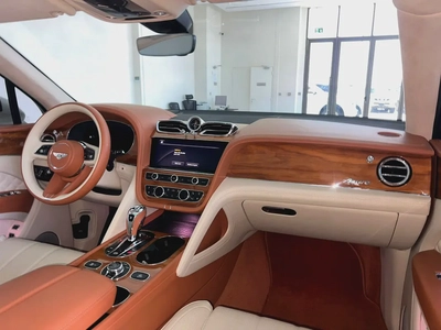2023 Bentley Bentayga Azure GCC Specs - Pristine Condition-5
