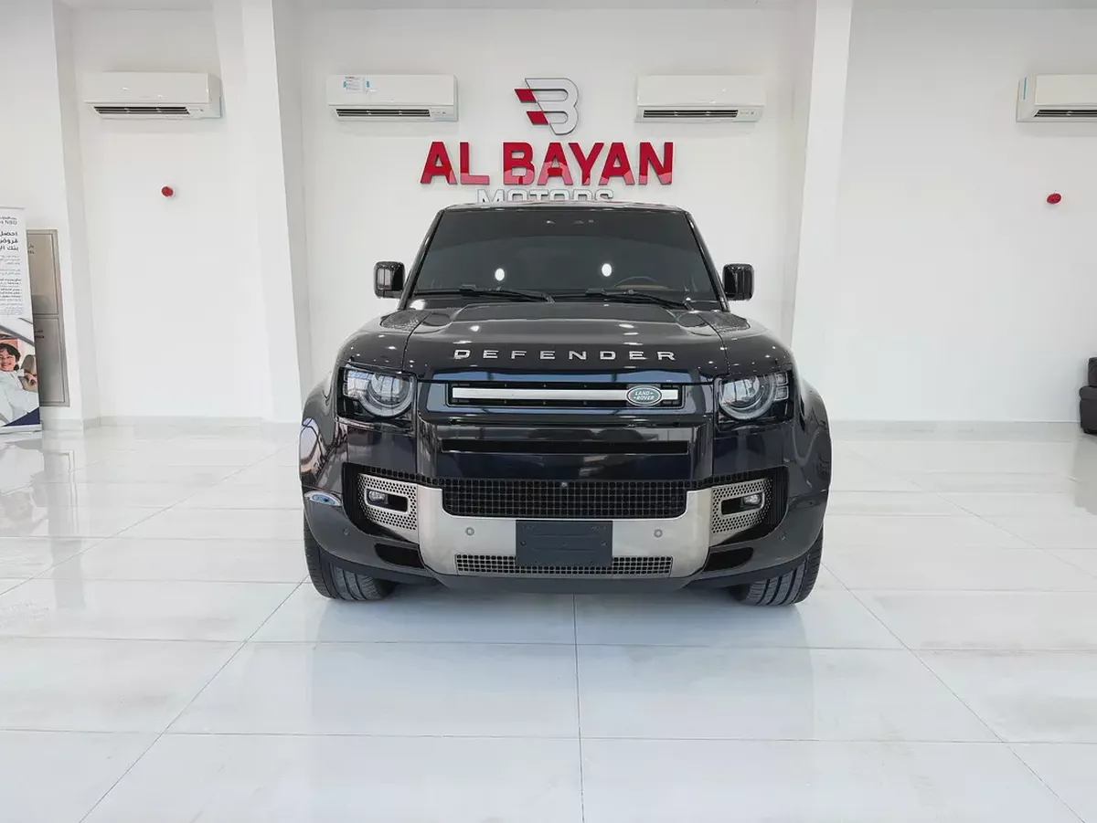 لاند روفر ديفندر 110 X P400 اسود / زعفراني 2021 (وارد كلين )-4-4