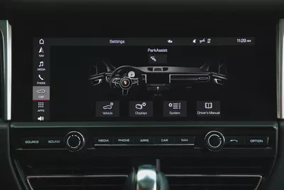 PORSCHE MACAN 2021 - GCC - FULLY LOADED - AMAZING CONDITION-15