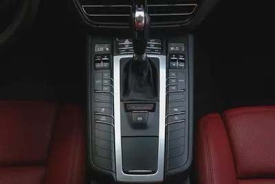 PORSCHE MACAN 2021 - GCC - FULLY LOADED - AMAZING CONDITION-16