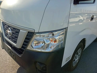 Full Cargo van Nissan Urvan 2021 GCC Specs-6