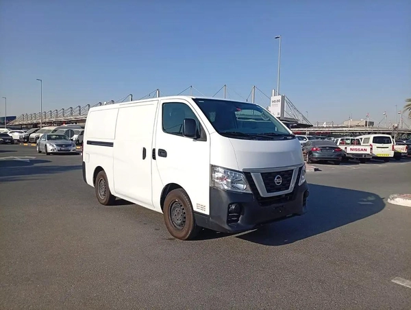 Full Cargo van Nissan Urvan 2021 GCC Specs