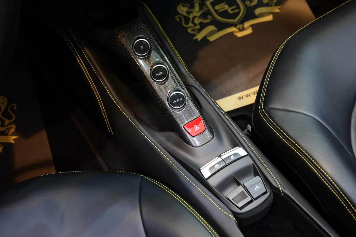 Ferrari 488 Spider-15-15