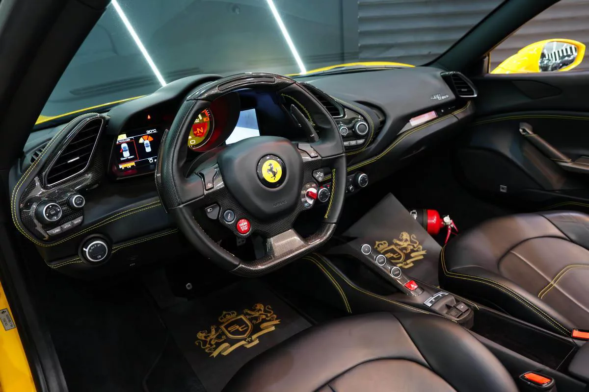 Ferrari 488 Spider-13-13