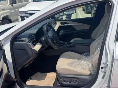Toyota Camry GLE Toyota Camry GLE EV 2.5L Hybrid 2026 GCC specs (FOR EXPORT ONLY)-2