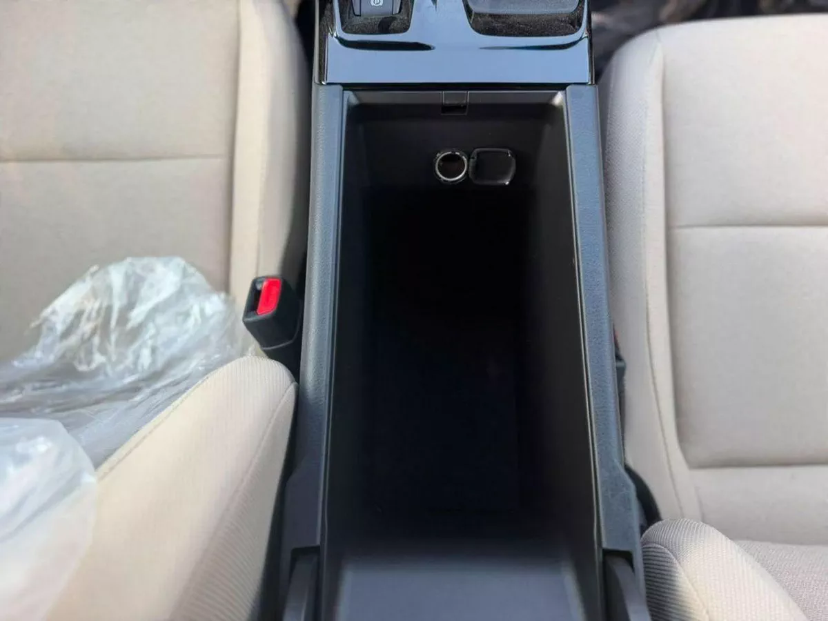 Toyota Camry GLE Toyota Camry GLE EV 2.5L Hybrid 2026 GCC specs (FOR EXPORT ONLY)-6-0