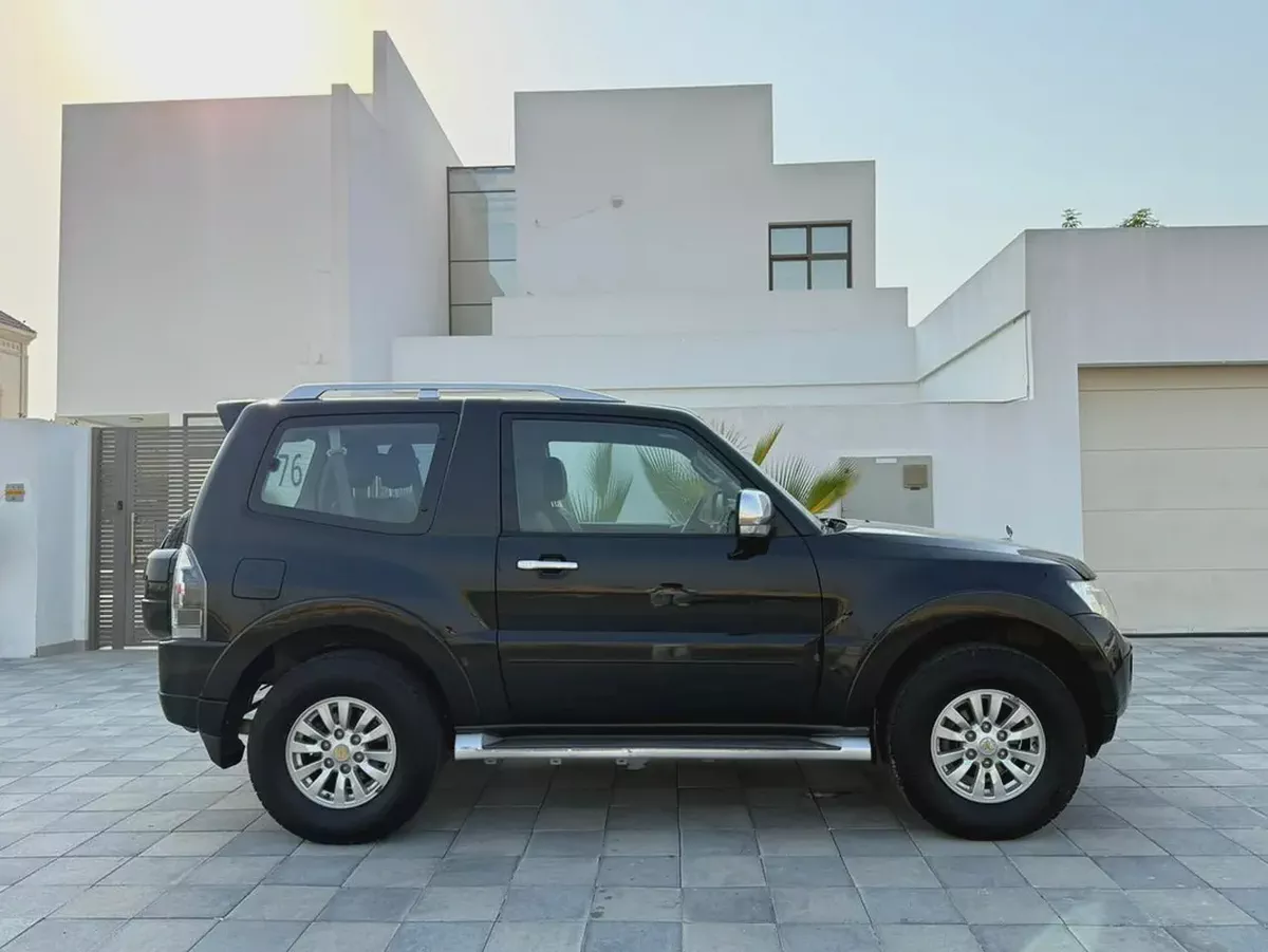 2011 Mitsubishi Pajero GLS-Excellent Condition-5-5