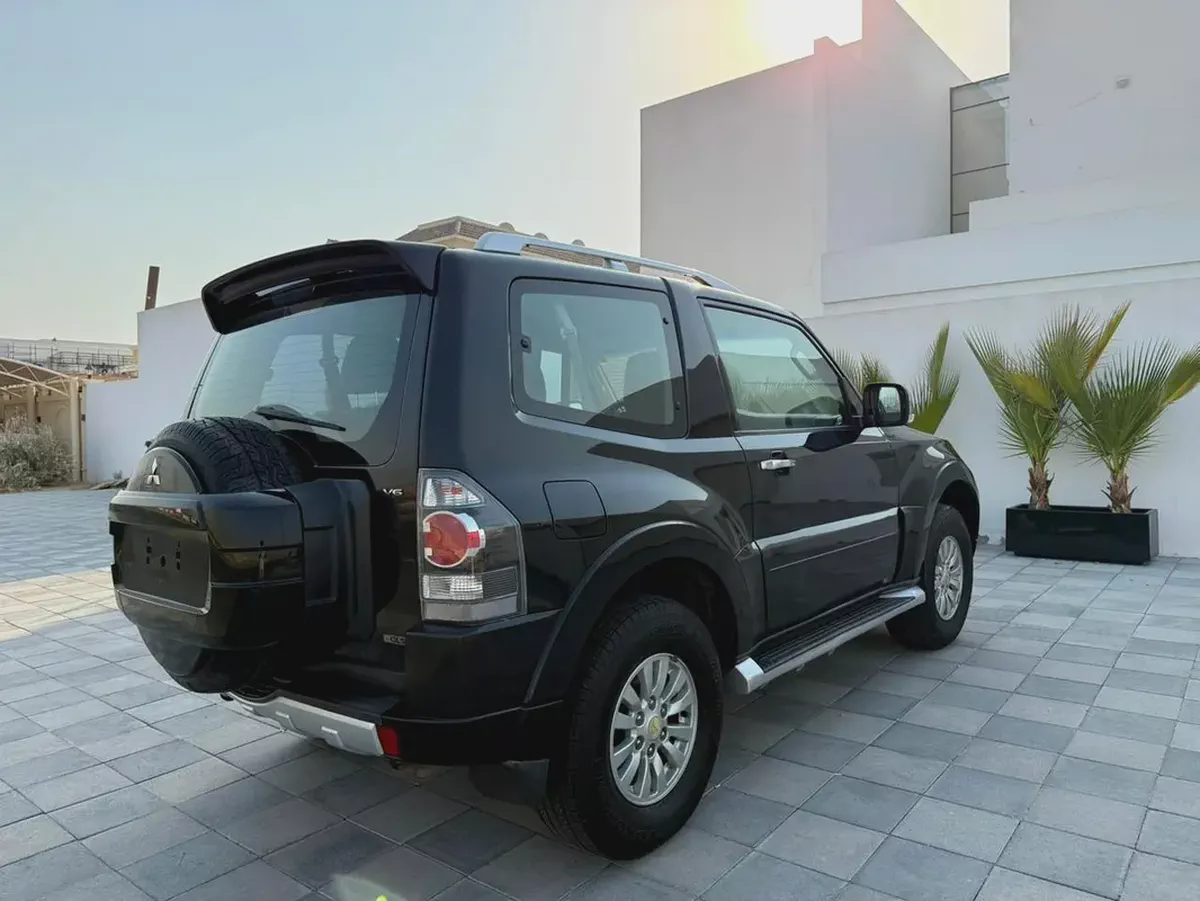 2011 Mitsubishi Pajero GLS-Excellent Condition-8-8