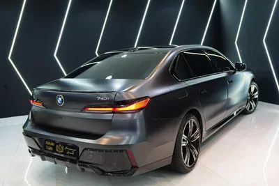 BMW 740i-1