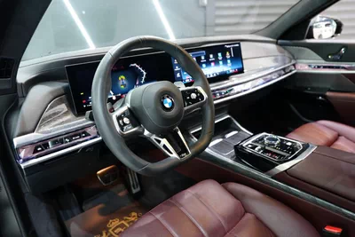BMW 740i-7
