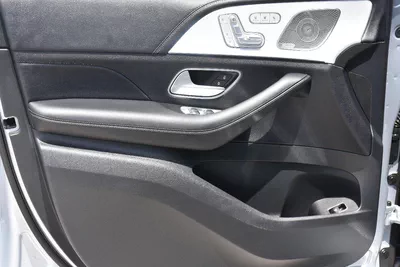 GLE53 AMG COUPE 2024 | IRIDIUM SILVER-11