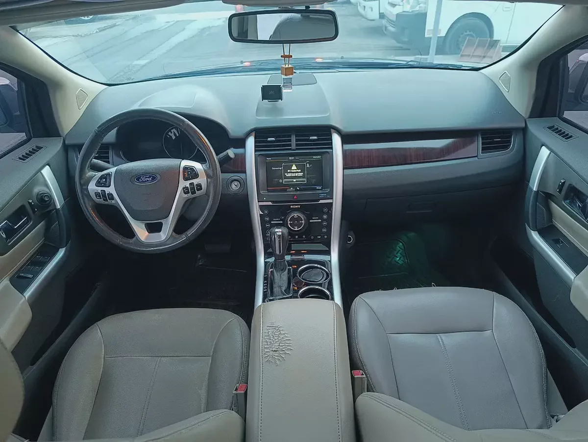 Edge Gulf specification, 2012 model, full option, panoramic sunroof-10-10