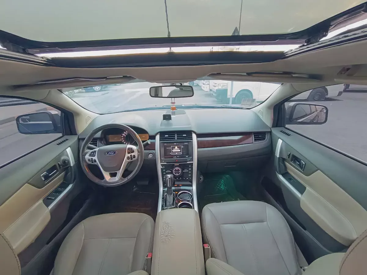 Edge Gulf specification, 2012 model, full option, panoramic sunroof-6-6