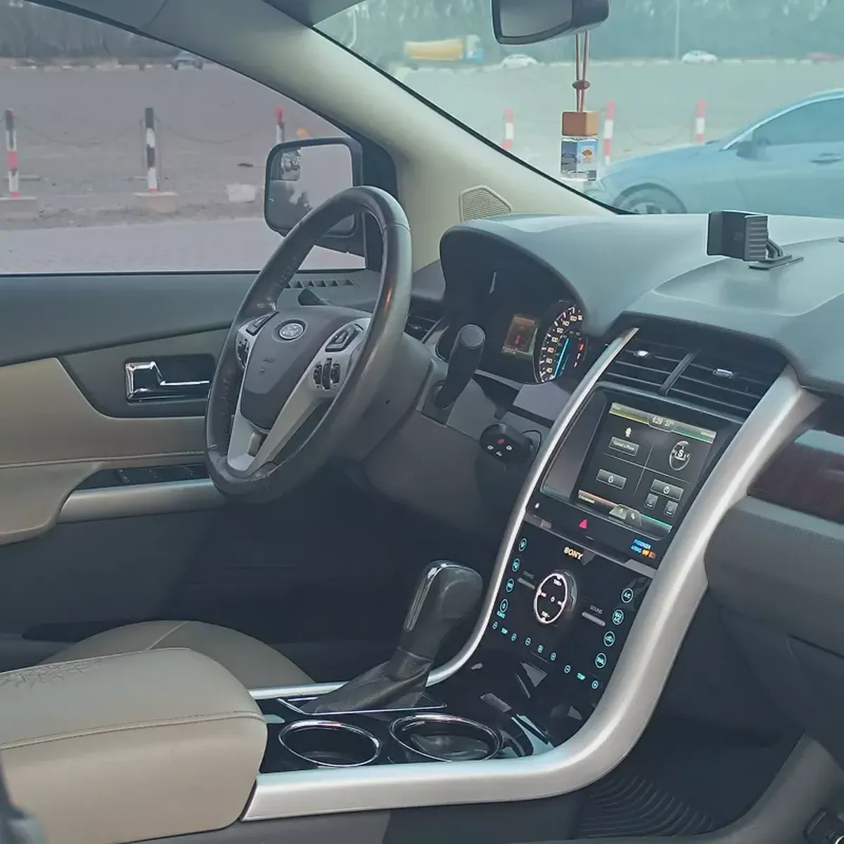 Edge Gulf specification, 2012 model, full option, panoramic sunroof-7-7