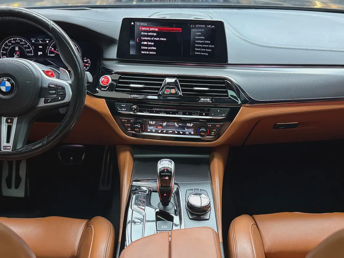 Stunning BMW M5 Competition 2018 | GCC Specs | Low Mileage | Pristine Condition-9-9