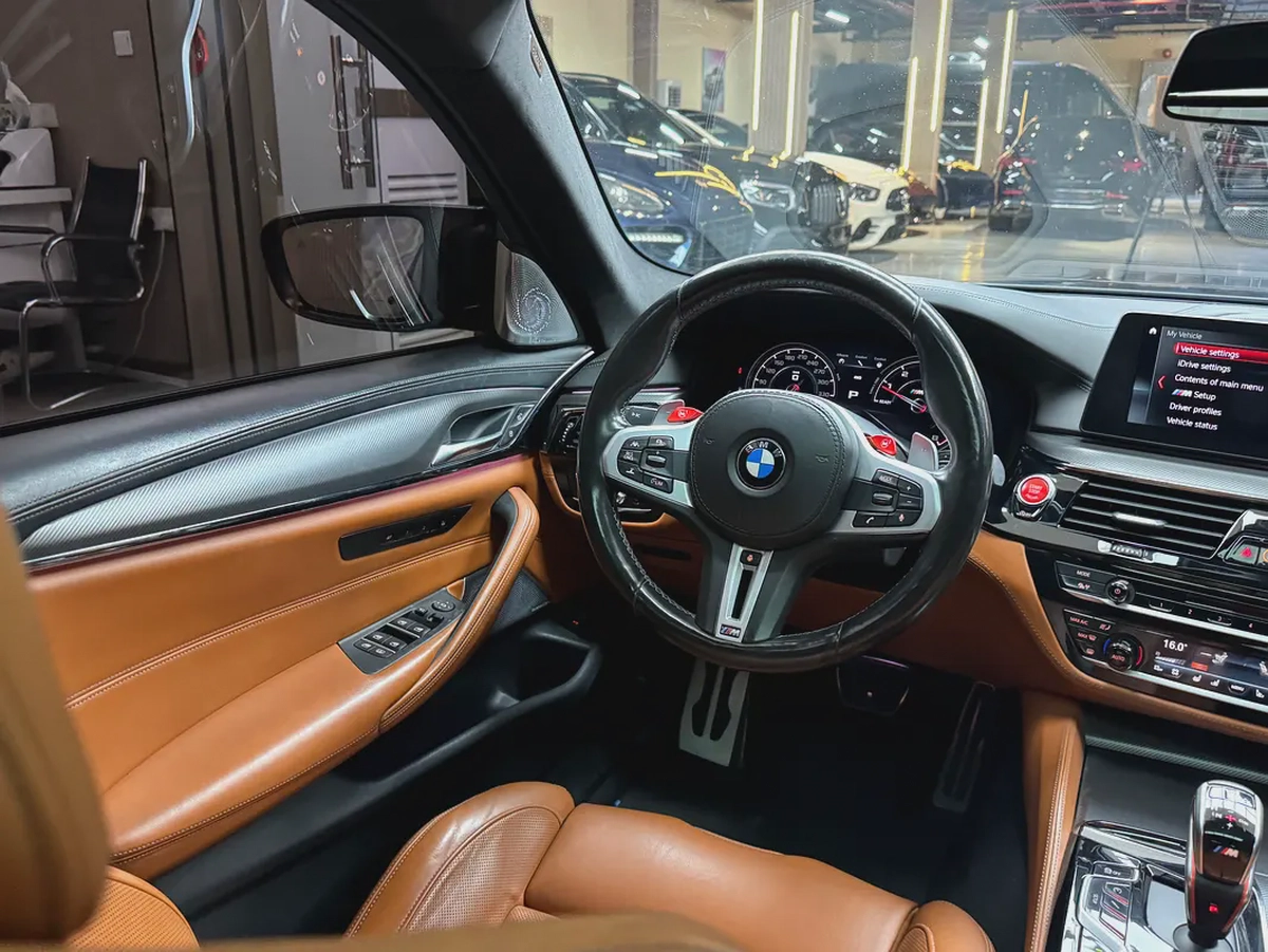 Stunning BMW M5 Competition 2018 | GCC Specs | Low Mileage | Pristine Condition-10-10