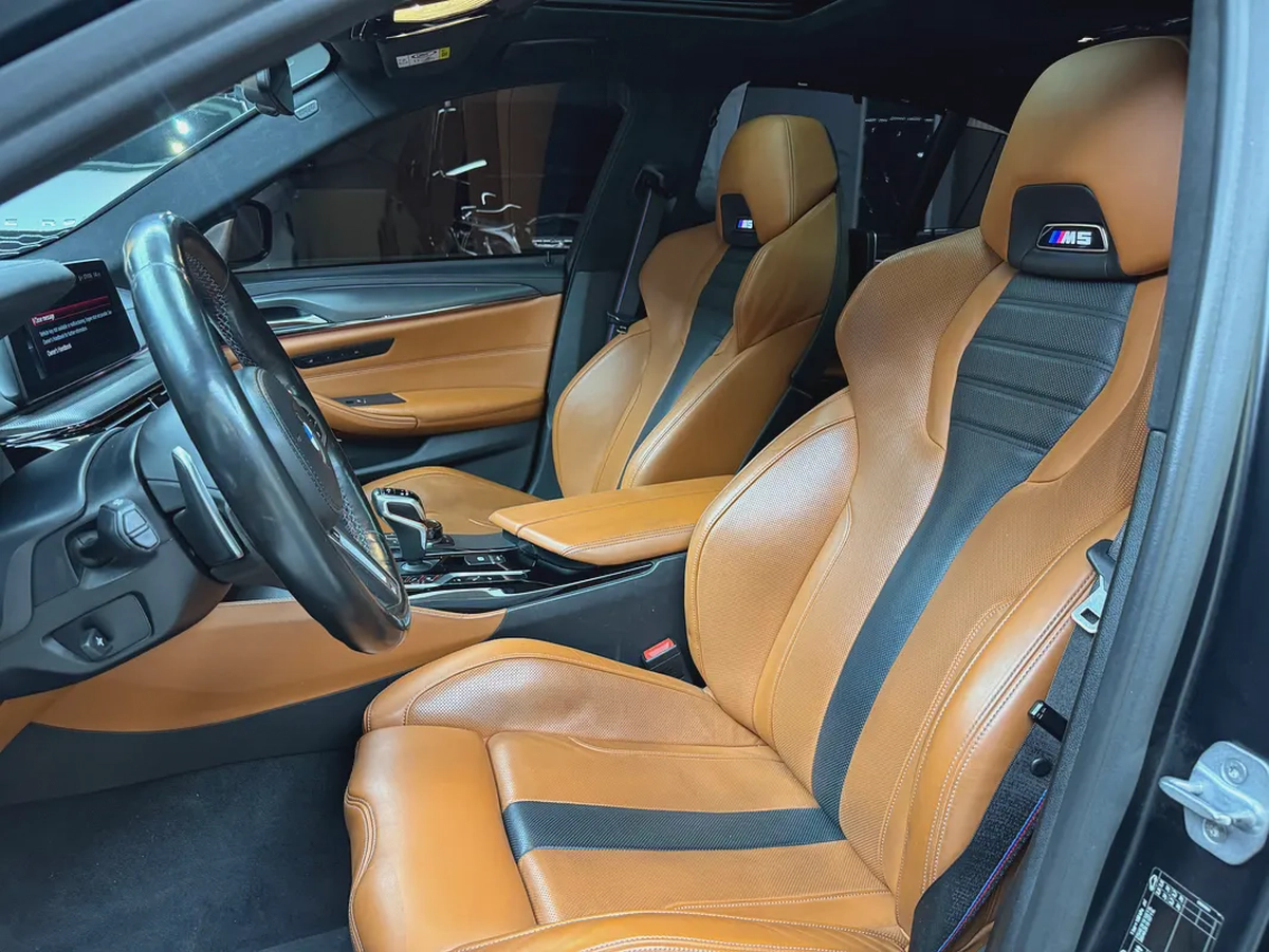 Stunning BMW M5 Competition 2018 | GCC Specs | Low Mileage | Pristine Condition-14-14