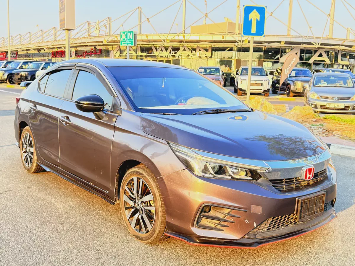 Honda City 2021 LX Sport GCC Specs-17-17