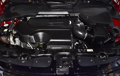 Land Rover Range Rover Evoque R-Dynamic ( 2021 Model ) Red Color GCC Specs-14