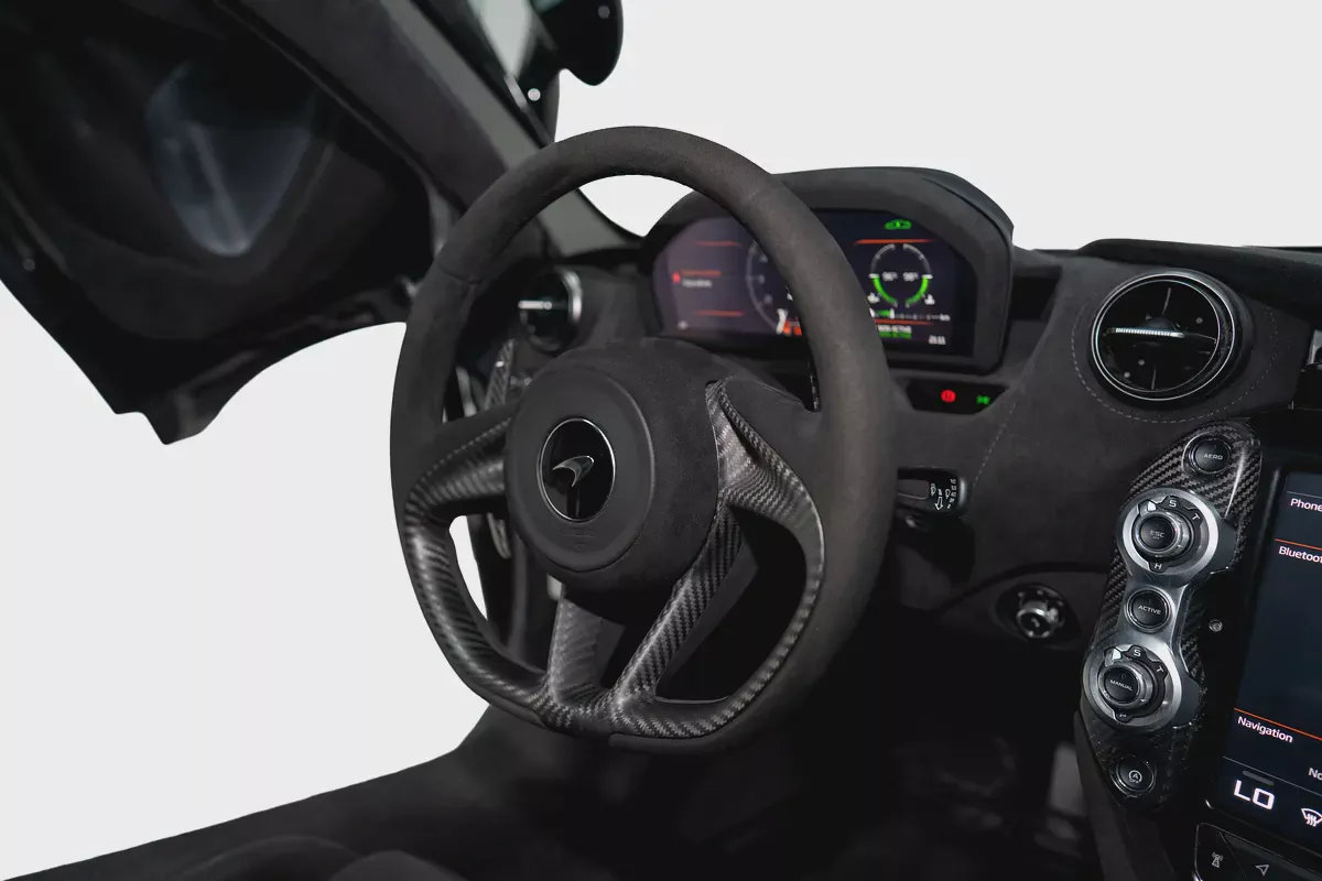 MCLAREN 765 LT SPIDER | FULL CARBON INT/ EXT | HRE FORGED WHEELS | VERY LOW MILEAGE-9-9