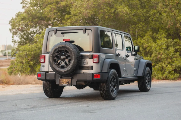 AED 2,122/Month | Jeep Service History | Free Warranty | GCC Specs | REF#J01654