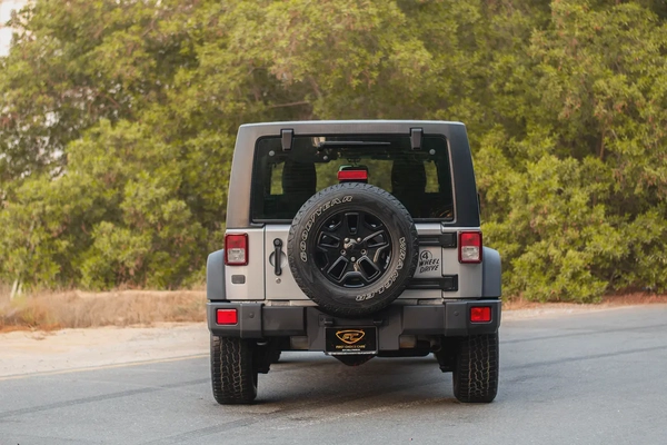 AED 2,122/Month | Jeep Service History | Free Warranty | GCC Specs | REF#J01654
