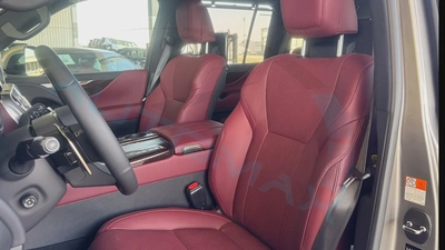 ( Only For Export ) 2026 Lexus LX 600 BB ‘’Signature’’ 3.5TT V6 AWD GCC 0Km BRAND NEW-13