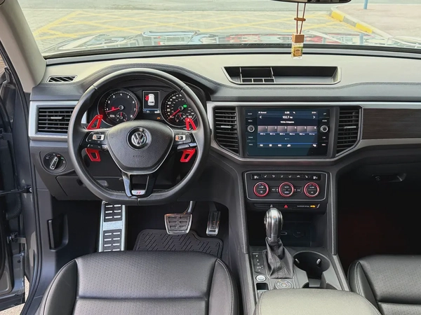 2019 Volkswagen Atlas SE - American Specs