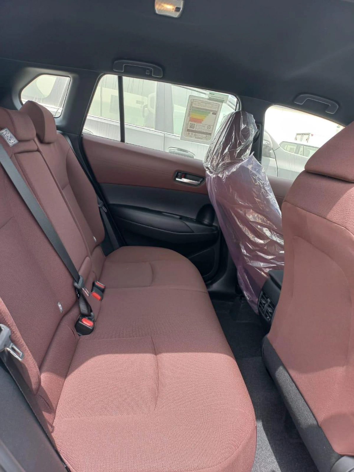 Toyota Corolla Cross 2025 – White Exterior-3-3