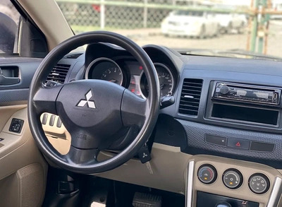Mitsubishi Lancer EX GLX-10