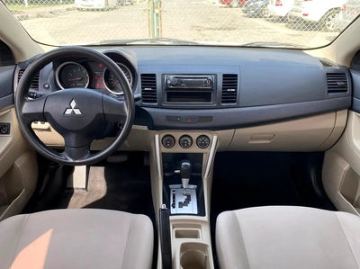 Mitsubishi Lancer EX GLX-8