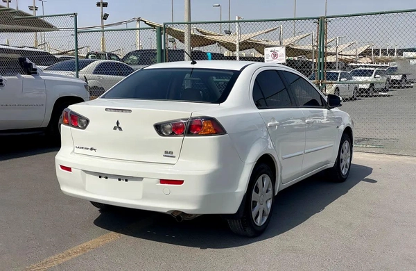 Mitsubishi Lancer EX GLX
