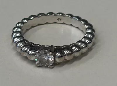 Van Cleef & Arpel Perlée solitaire 0.50carat EIF-0