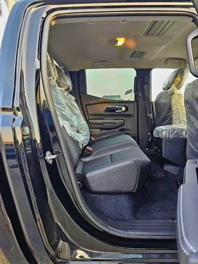 Mitsubishi L200 SPORTERO 2.4L DIESEL V4 A/T / PUSH START / LEATHER WITH DRIVER PWR SEAT / REAR CAMERA (CODE # SPTR)-11