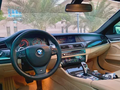 2013 BMW 530i ||FULL OPTION || 6 cylinder|| accident free|| original paint ||GCC SPECS-11