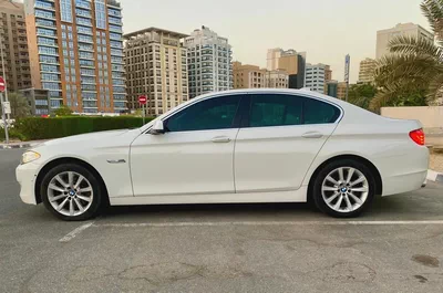 2013 BMW 530i ||FULL OPTION || 6 cylinder|| accident free|| original paint ||GCC SPECS-6