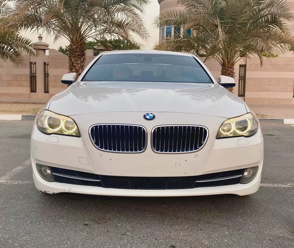 2013 BMW 530i ||FULL OPTION || 6 cylinder|| accident free|| original paint ||GCC SPECS-2-2