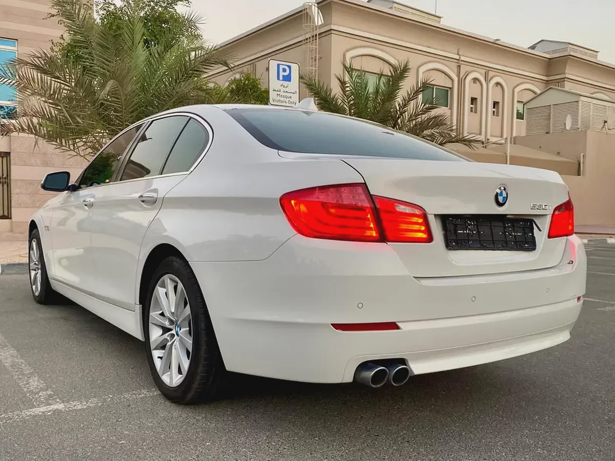 2013 BMW 530i ||FULL OPTION || 6 cylinder|| accident free|| original paint ||GCC SPECS-8-8