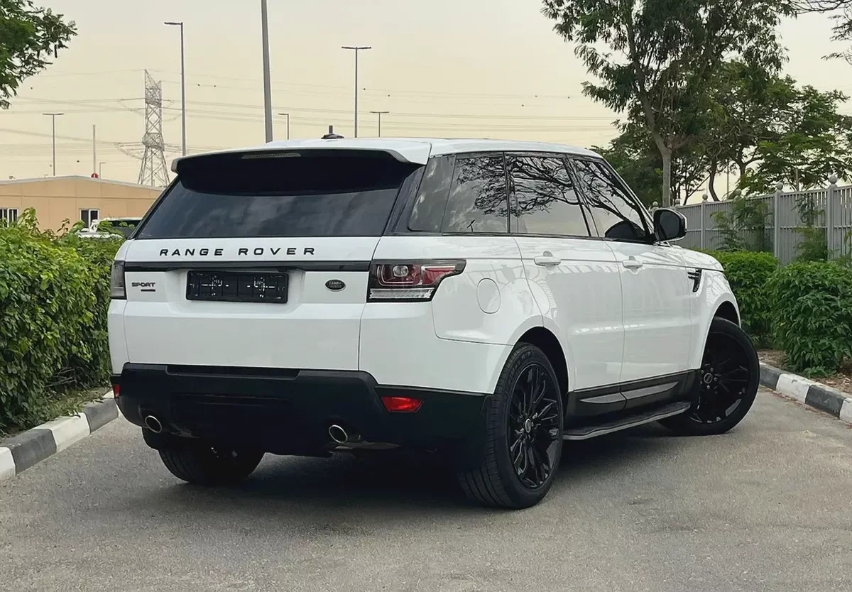 Land Rover Range Rover Sport HSE 2014 - GCC Specs-4-4