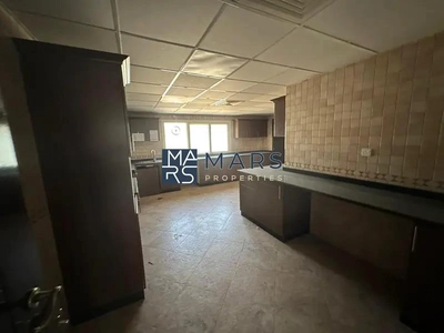 5 bedroom for rent in al barashi-6