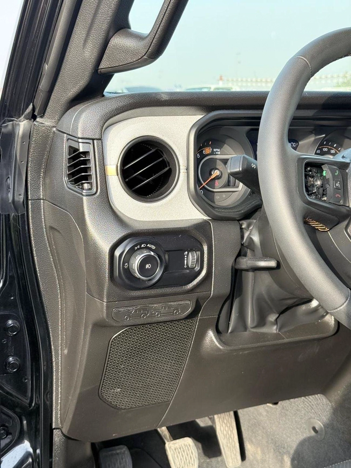 Jeep Wrangler SPORT full option-13-13