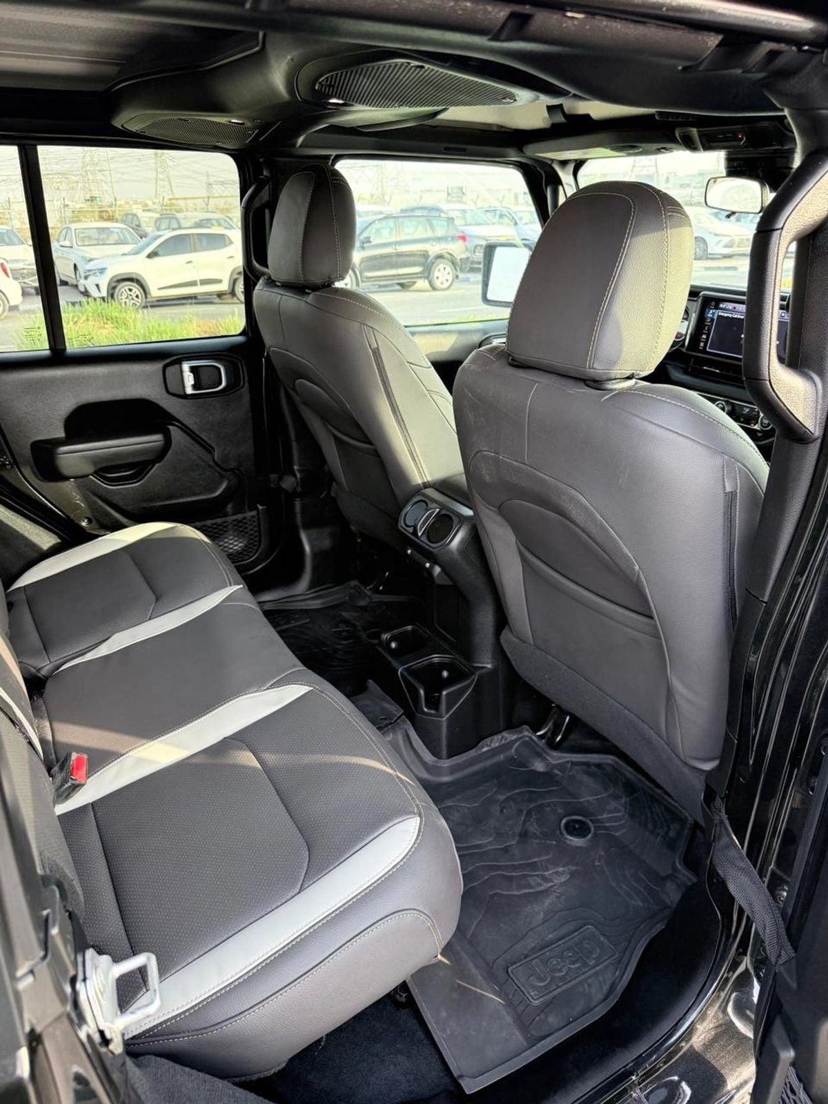 Jeep Wrangler SPORT full option-17-17
