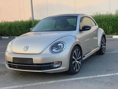 Volkswagen Bettle **2015**-0
