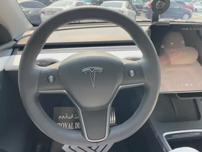 Tesla Model Y Performance 2024 GCC Specs - Brand New-15