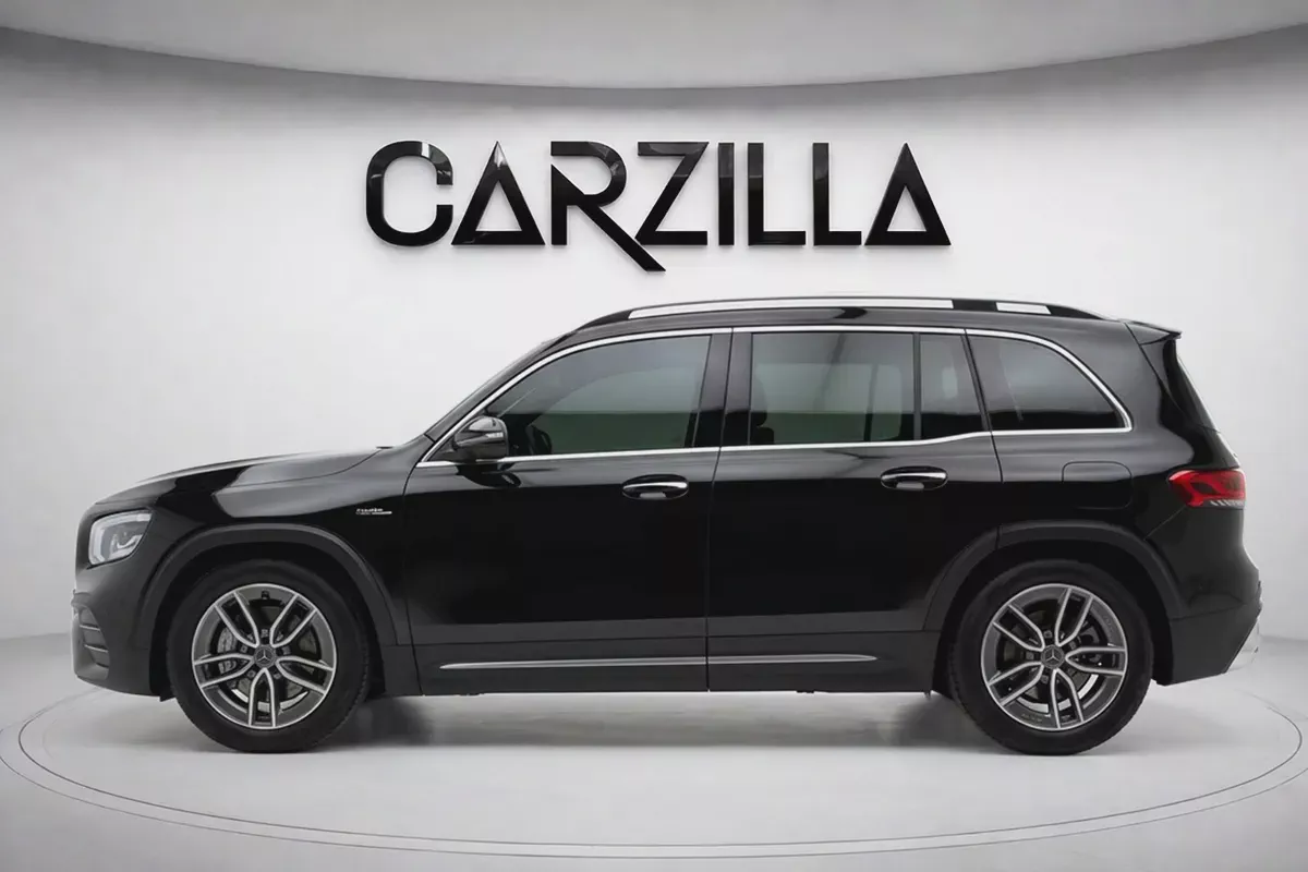 MERCEDES-BENZ GLB 35 AMG 4MATIC 2023 | Carbon Fiber Interior Trim | AED 2,546 / Monthly-5-5