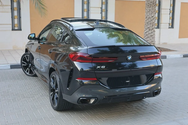 BMW X6 -Xdrive40i M SPORT-2024-65000KM-GCC SPECS-UNDER WARRANT-EXCELLENT CONDITION