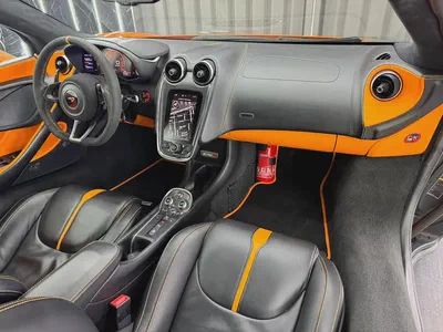 McLaren Warranty 02/2027 | McLaren Service Contract 02/2028 | Full Service History-16