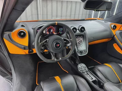 McLaren Warranty 02/2027 | McLaren Service Contract 02/2028 | Full Service History-17
