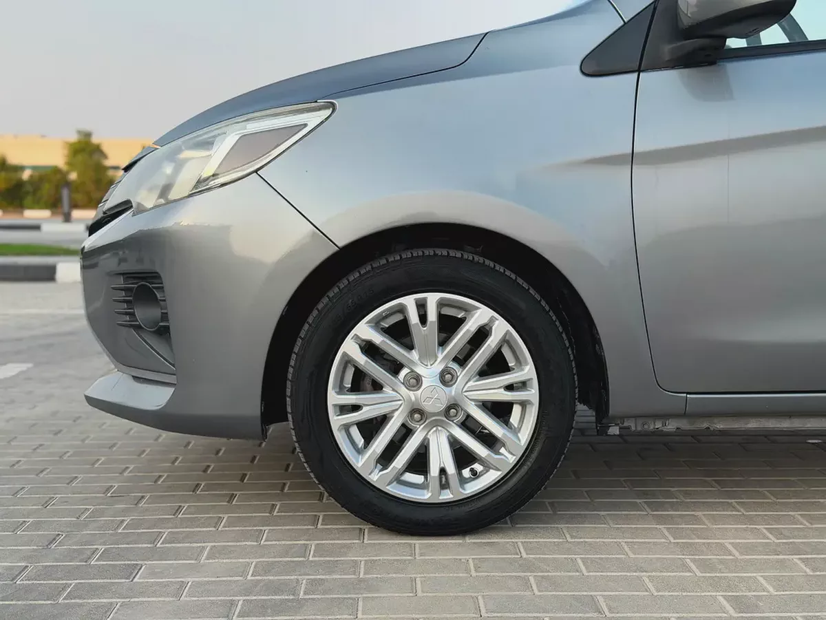 Mitsubishi Attrage 2021 GLX Medium Line GCC Specs - Fuel Efficient Family Sedan Premium Condition-6-6